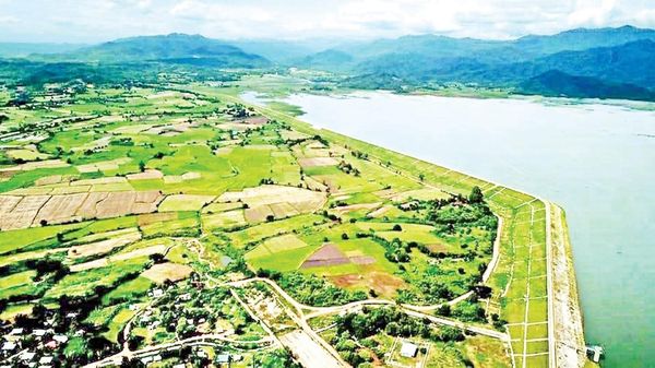 曼德勒省新固县区一水坝为3,258英亩雨季稻提供农业用水