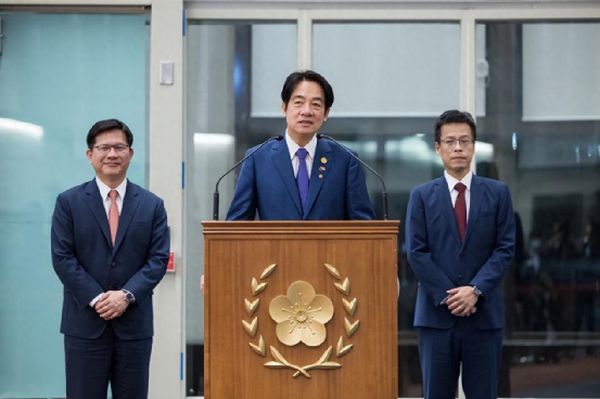 赖清德当选已成定局？窜美后支持率暴增，台湾的未来不容乐观