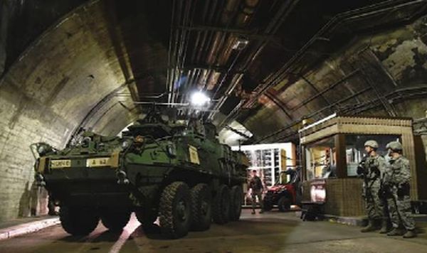 日本押上“国运”单挑全世界，靠的不是美国，或已铺好两条后路？