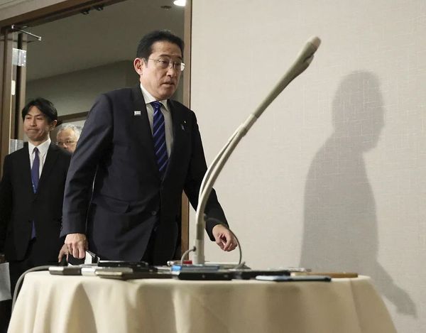 “日本对华外交出现急转弯”