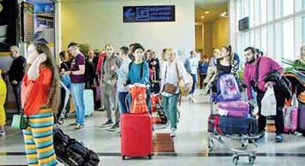 今年11月上半月进入斯里兰卡国外游客有7万多人