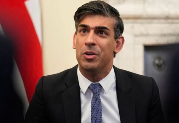 要文物？英首相：取消会见