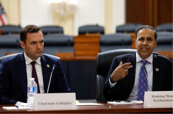 他们鼓动“重置美中经济关系”，外交部发声