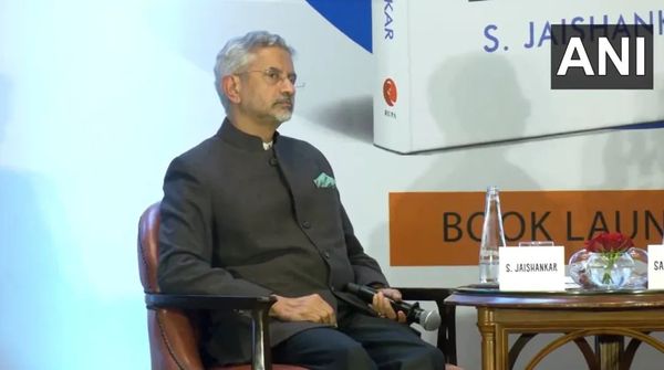 他竟教尼赫鲁做事：在和中国打交道时，应该……