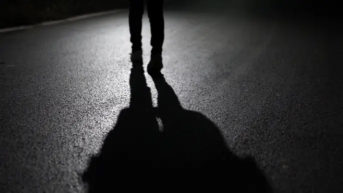 《夜路中的勇气》（李馨优）