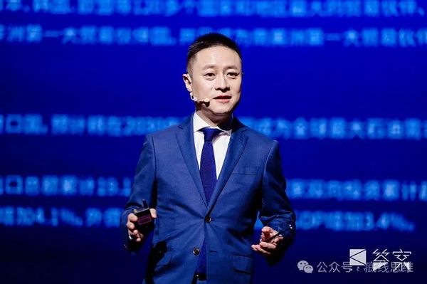 答案年终秀 71644af9bd0f018dc9727d40167635e2.jpg