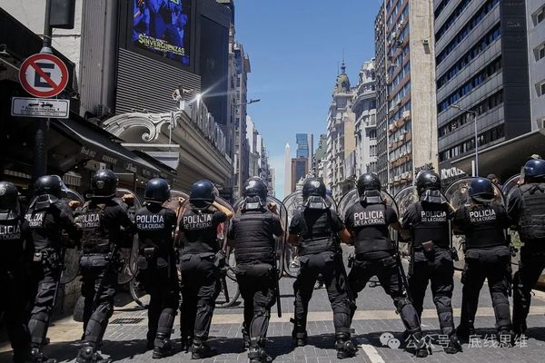 金灿荣：左的更左右的更右，2024我们要做最坏打算