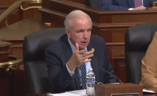 美议员炒作：中国这么干是