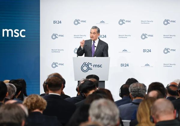 王毅“新春首访”，为何又去欧洲？