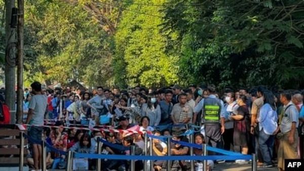 泰国驻仰光大使馆申请签证人数已超过7000
