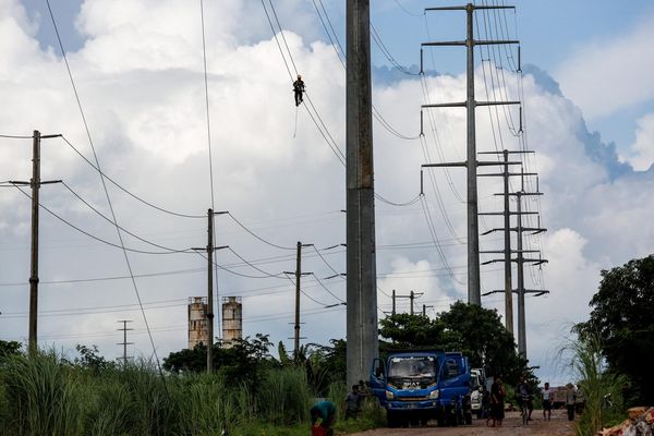 因电力系统发生故障，仰光将暂时停电
