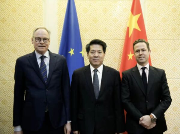 中国政府特别代表当面敦促欧方！