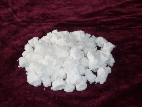 北约炮弹原材料告急，这回轮到中国“卡脖子”：随时切断北约供应