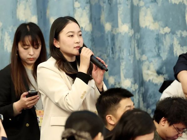 新疆代表团开放日答澎湃：所谓“新疆存在文化灭绝”完全是谣言