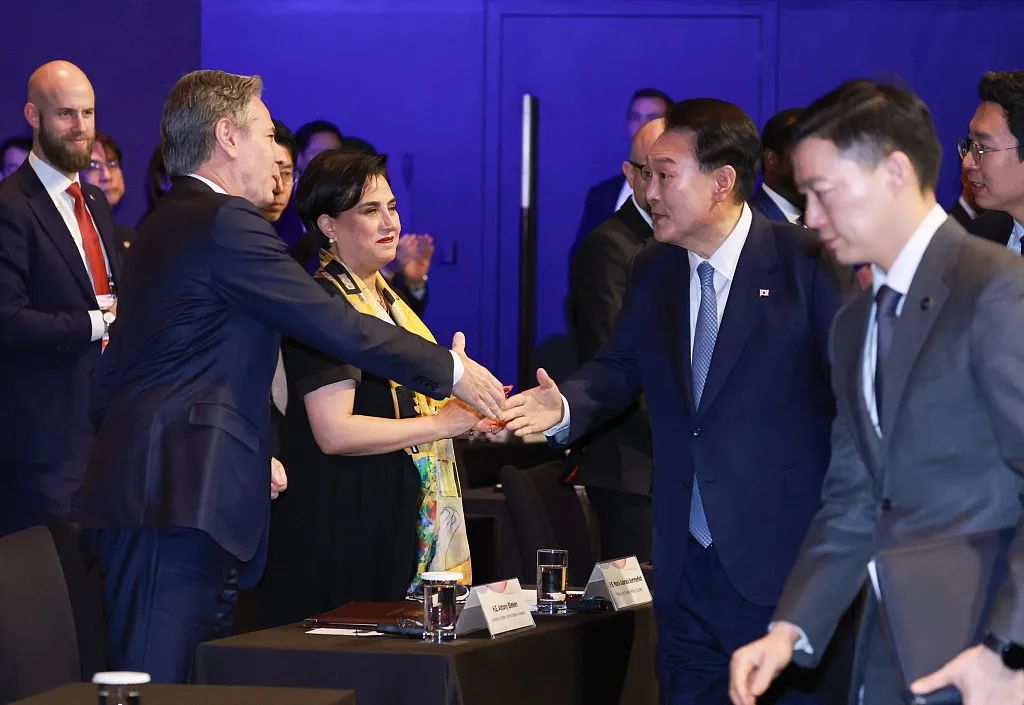 “民主峰会”搞到第三届，大致可以盖棺论定了