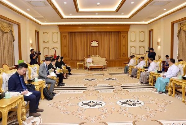 缅甸国委会主席与中国亚洲事务特使会面讨论边境贸易事宜
