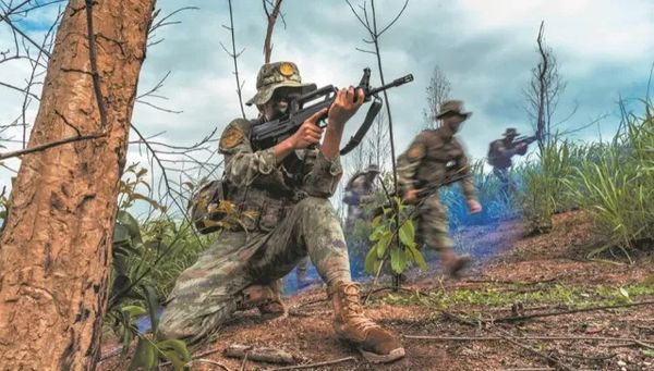 亲美武装势如破竹缅军节节败退，缅甸局势要变，解放军迅速边境亮剑