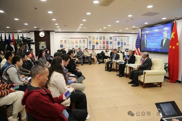 “被动挨打留给中国人的记忆，和饥饿的记忆一样糟糕”