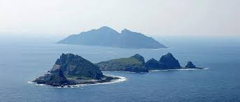 5名日议员进入钓鱼岛附近海域，扬言“登岛调查”，中国海警船采取措施！