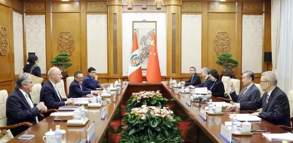 王毅与他会谈：中方支持！