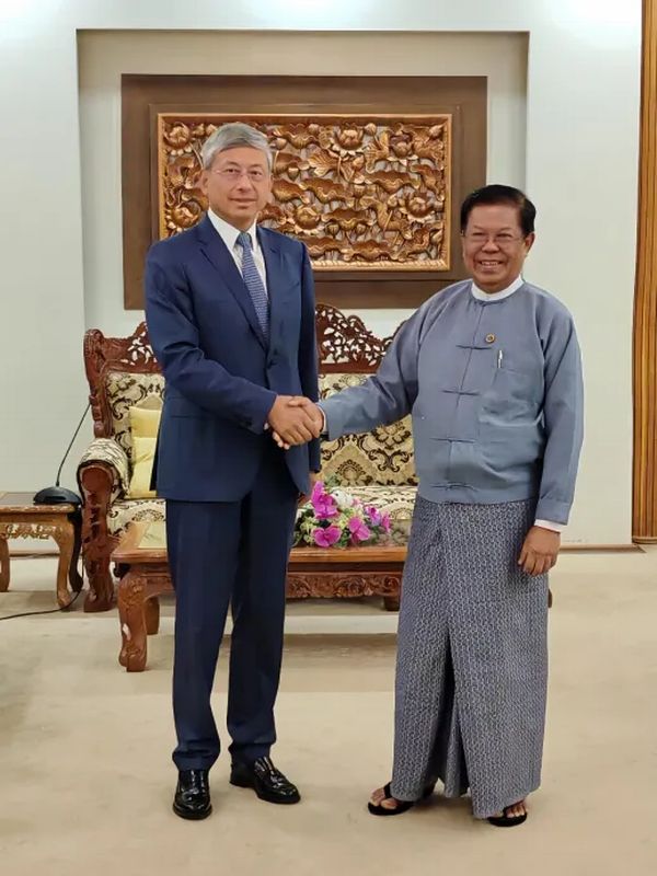 陈海大使在内比都会见缅甸副总理兼外长丹穗
