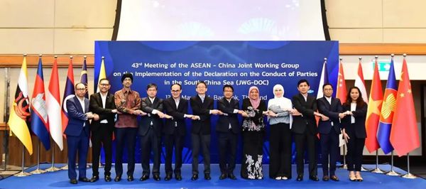 中国和东盟国家在泰国举行