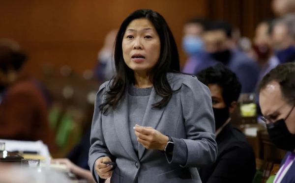 事关中国，加拿大跟风美国？