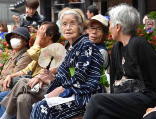 日本今年头3个月第一季度中逝世的孤独老人有1.7万多人