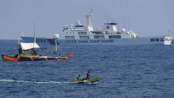 歪曲中国海警新规，菲律宾“癔症”又发作！