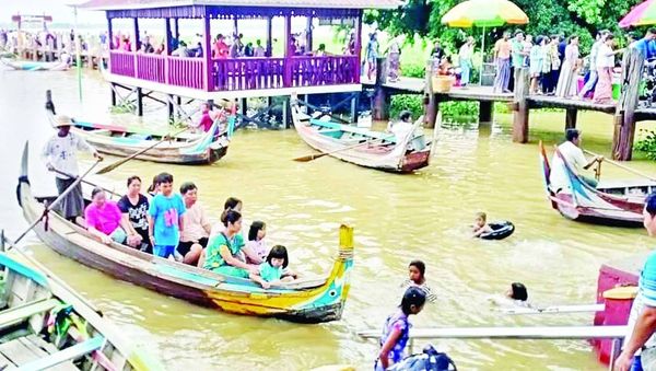 曼德勒省阿马拉普拉县区东达曼湖水量增加游客也增加了