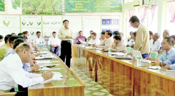 曼德勒省三个专区内近期遭大水淹没的农田达到20多万英亩