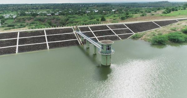 马圭省南卯县区内的南卯水坝水位超过最高水位4.5英尺