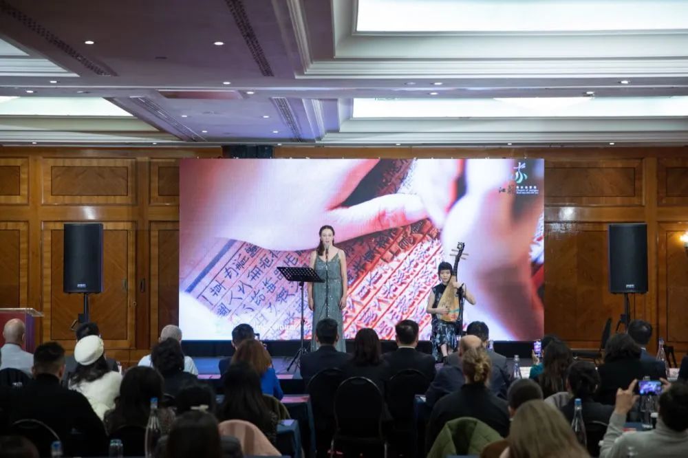 中国春节何以成为“世界时刻”