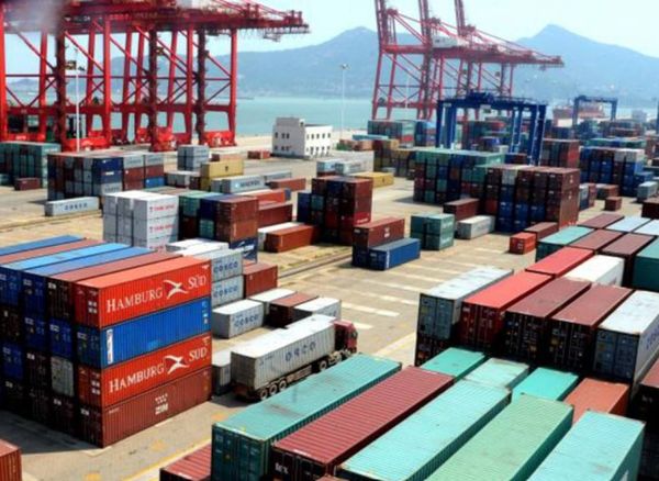 4月底前允许免出口许可证出口货物