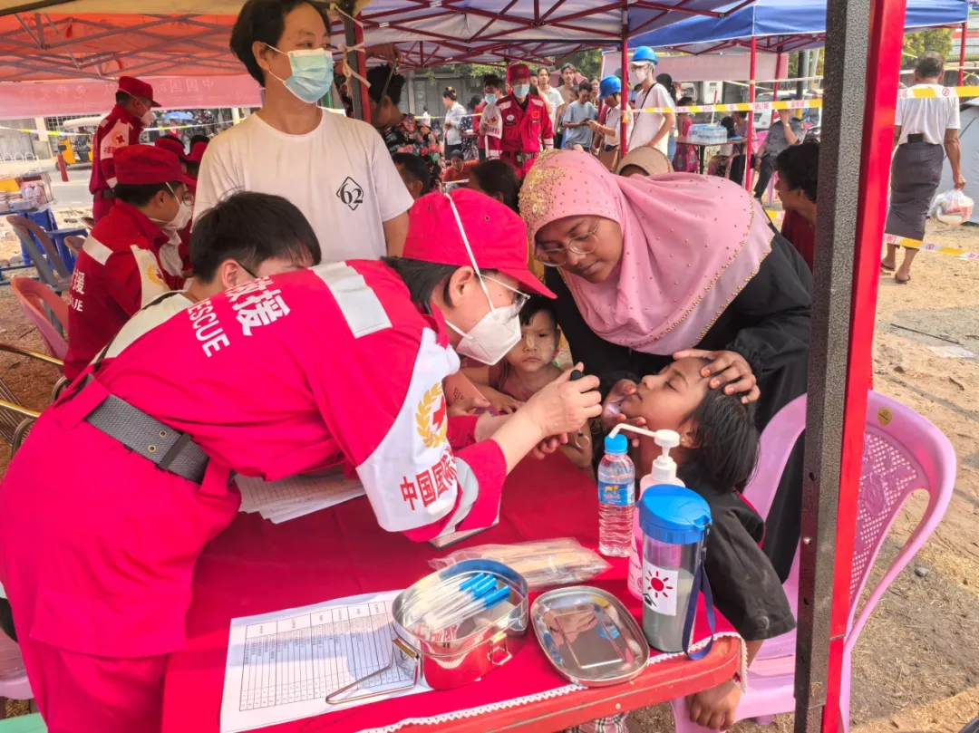 中国救援医疗队伍全力做好医疗救治和疫情防控工作