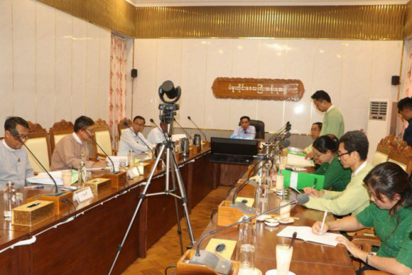 勃固省首席部长呼吁企业家参与电力与能源领域投资