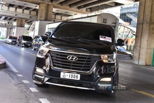 东盟轮班主席马来西亚总理与缅甸军委会主席在泰国举行会晤