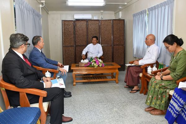 缅甸副总理兼外交部长丹穗会见联合国人道主义事务官员