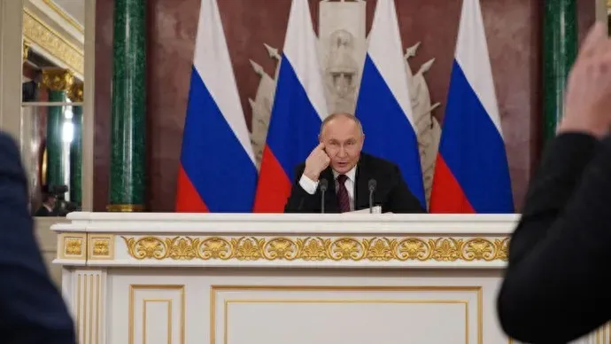 普京在中东扔烟幕弹，背地里跟盟友达成交易，准备对乌克兰下死手