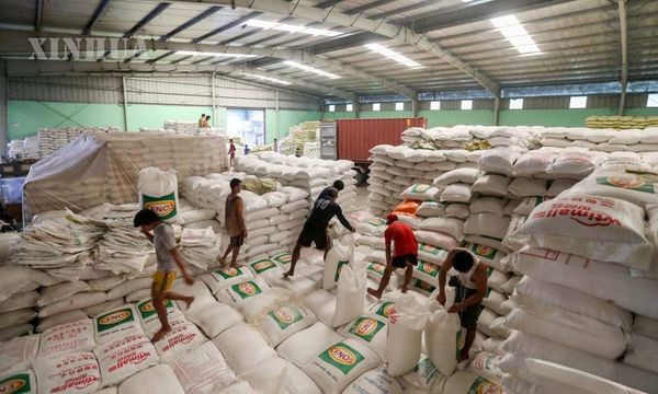 伊洛瓦底省博加礼县区在5月间向仰光市输送出碎米6.4万包