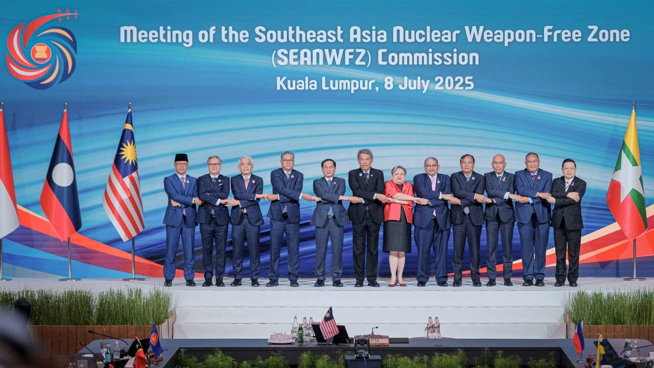 缅甸代表团出席第58届东盟外长会议及系列会议