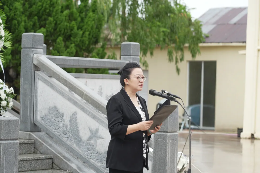 驻缅甸使馆举行中国远征军阵亡将士祭扫活动