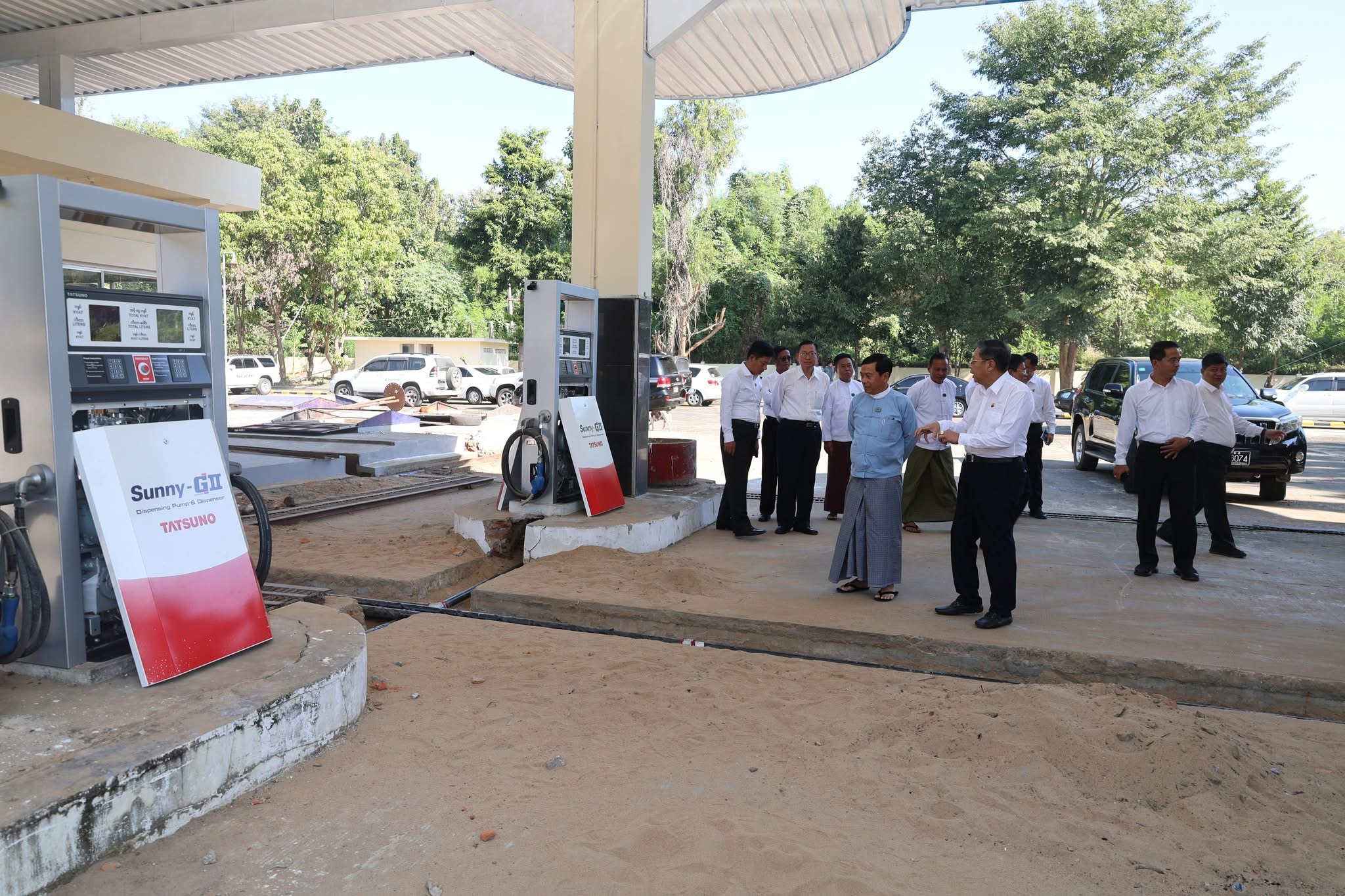 缅甸国产汽油实现量产并投放市场，保障国内供应