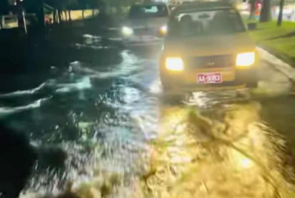 暴雨致仰光省部分地区内涝，多路段交通拥堵持续至深夜