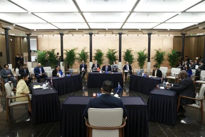 中国与五国签署协定