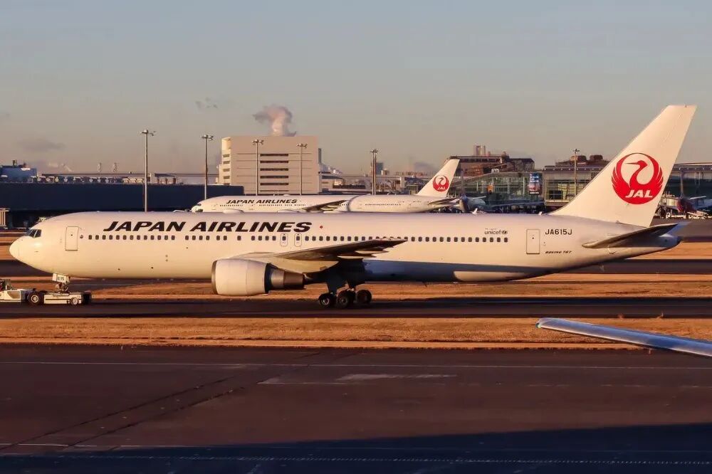 高市闯大祸致日本经济命悬一线，美国开药方：主药是日本必须认怂！