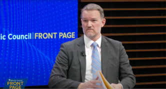 “特朗普非常重视与中国建立‘建设性’关系”