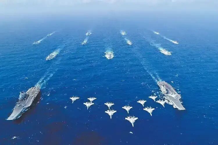 琉球不属于日本！中俄军队包围琉球，美政客坐不住要求白宫救高市