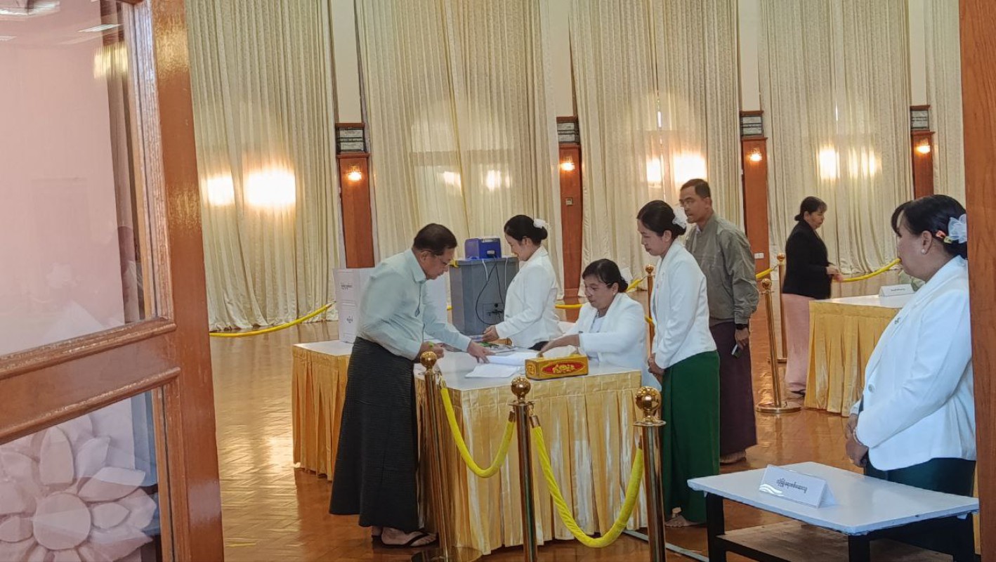 俄方官员：新政府将肩负稳定与发展重任