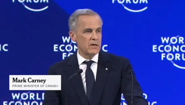 说反了吧？特朗普威胁加拿大，却喊“中国吞噬”